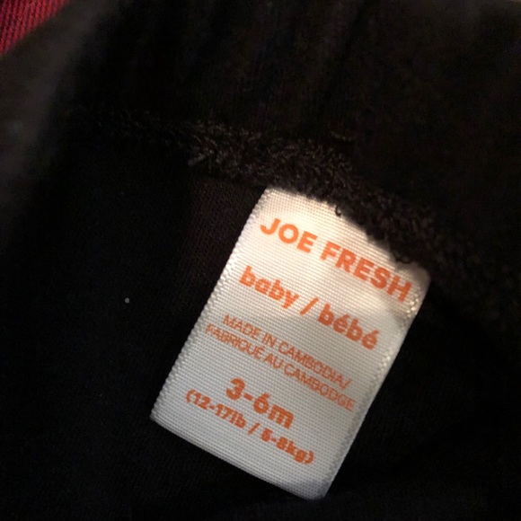 2/$15🍒 3-6M Plaid Baby Girl’s Outfit - Picture 3 of 4